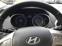 3 Hyundai braun 10